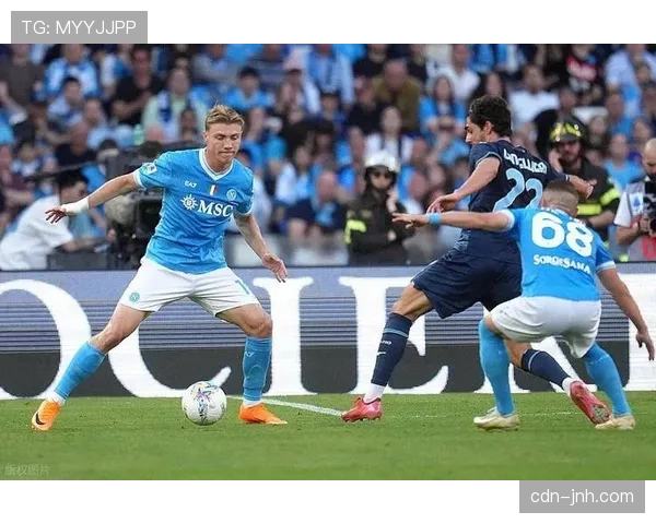 那不勒斯俱乐部运营争议升级，引援与战术分歧已对赛季表现形成制约。